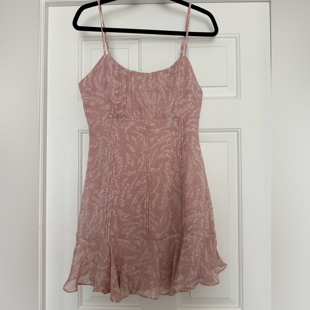 Hello molly pink floral dress size medium never worn no longer sold on site
